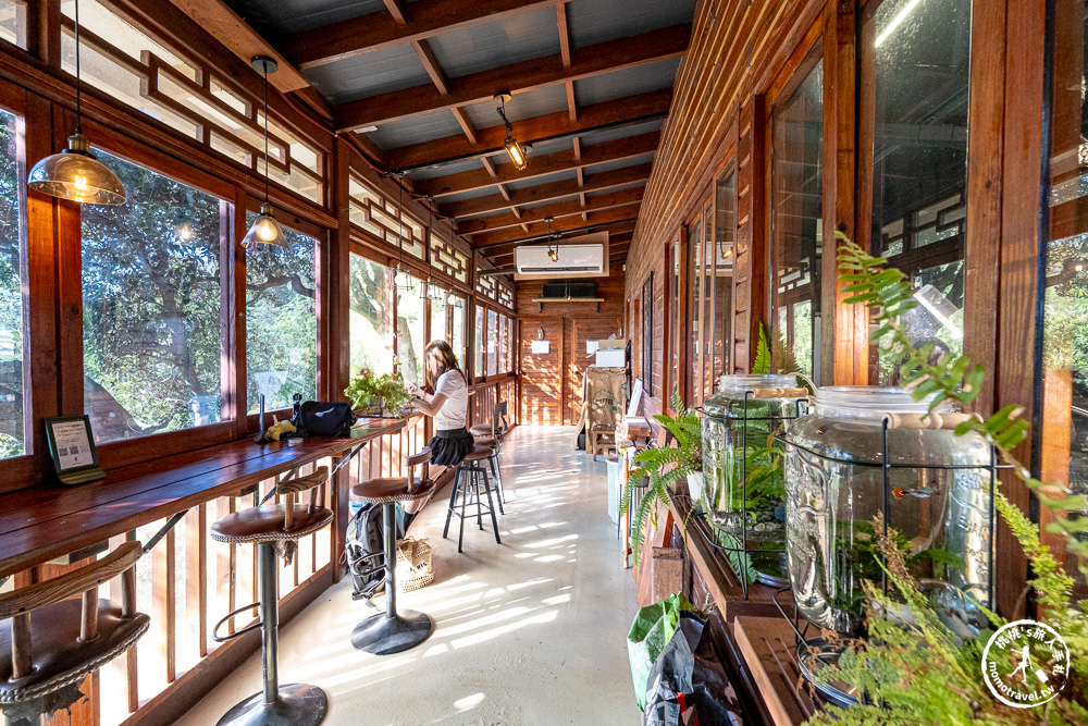 桃園龜山美食|霖咖啡lincafe'森林系景觀咖啡廳推薦-遠離喧囂的午後氮氣咖啡時光(營業時間.菜單價格)