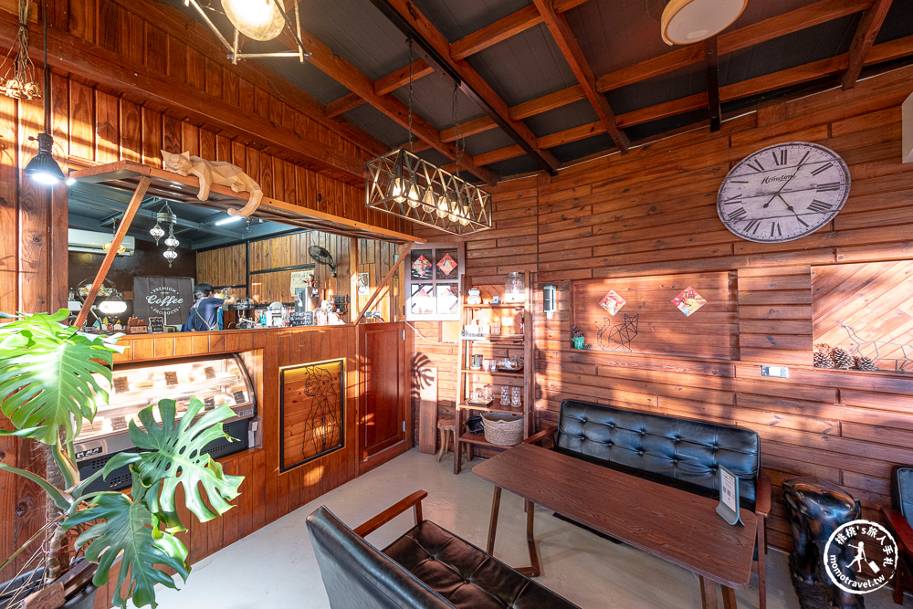 桃園龜山美食|霖咖啡lincafe'森林系景觀咖啡廳推薦-遠離喧囂的午後氮氣咖啡時光(營業時間.菜單價格)