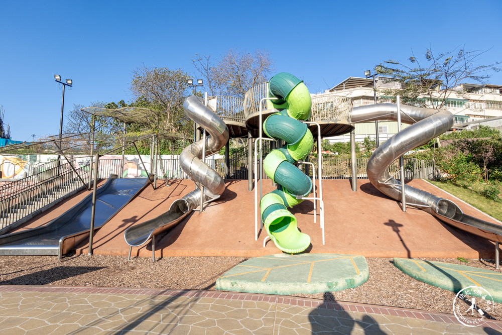 新北鶯歌景點|鶯歌永吉公園 櫻花+炮仗花 接力綻放|花期花況.交通停車.捷運永吉公園站