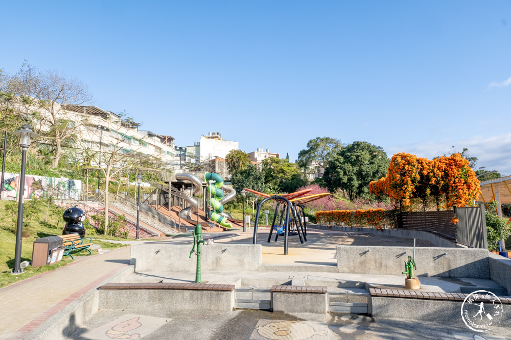 新北鶯歌景點|鶯歌永吉公園 櫻花+炮仗花 接力綻放|花期花況.交通停車.捷運永吉公園站