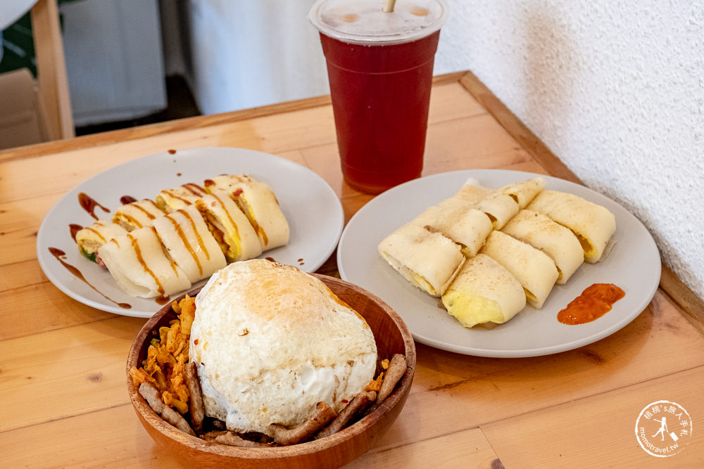 宜蘭市區美食》食至名龜宜市店│必點推薦 黯然銷魂油飯+起司蒜苗鴨賞蛋餅 (有外送。附菜單價格)