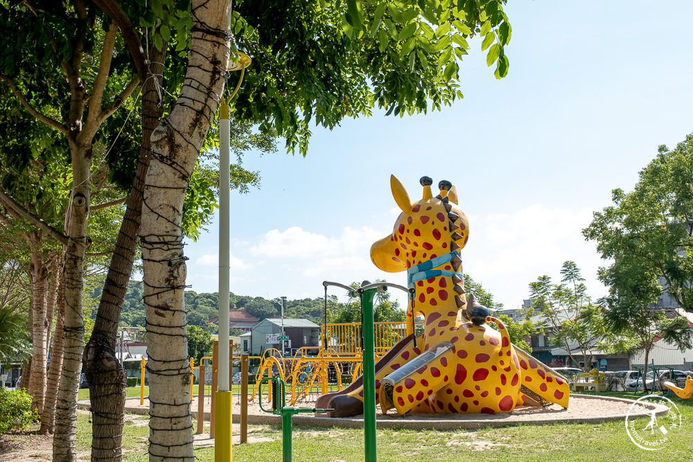 花蓮市區景點|長頸鹿親子公園|特色長頸鹿溜滑梯.白色大沙池.U型攀爬網架.野餐大草地 推薦放電必來!!