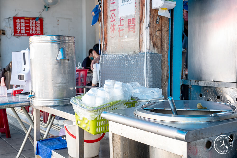 台中東區美食|花蓮水尾臭豆腐 自由店(原花蓮瑞穗臭豆腐)|外酥內嫩泡菜多 人氣排隊名店!!!