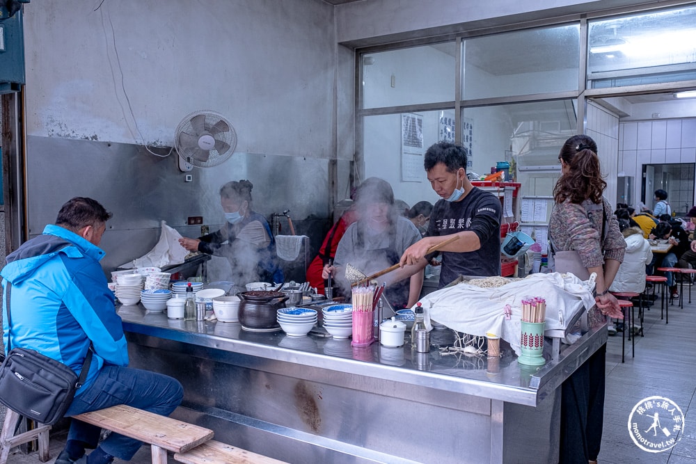 宜蘭市美食|宜蘭文昌炸醬麵-在地人推薦必吃！(交通停車.菜單價格)