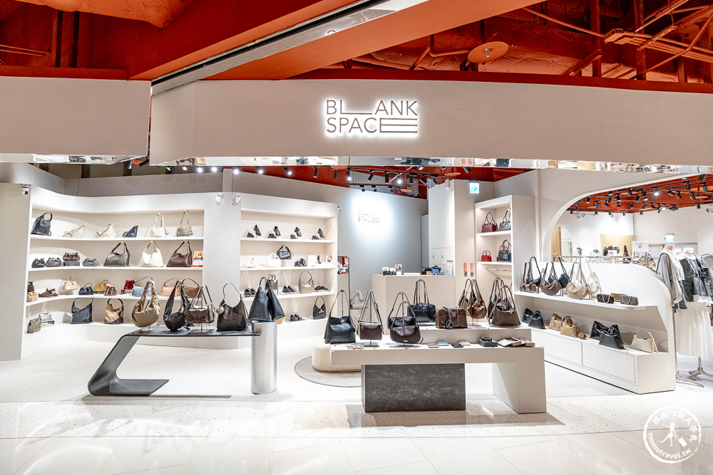 不知道去哪，那就去大江！桃園最好逛的商場，2025年最具話題的年輕人一條街！全桃最美打卡mall 室內聖誕車站、聖誕市集 就在大江購物中心！