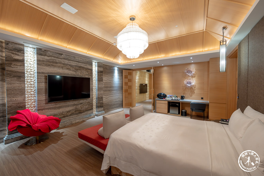 台中西屯住宿|朵茉行館|七夕浪漫首選台中汽車旅館推薦(評價.訂房.交通) 台中西屯住宿|朵茉行館|七夕浪漫首選台中汽車旅館推薦(評價.訂房.交通)