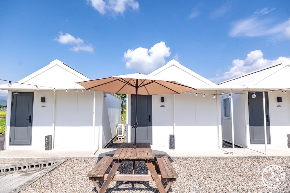 宜蘭三星住宿|和煦人野純白小屋，住進稻田中央的純白小屋，享受療癒田園慢旅行