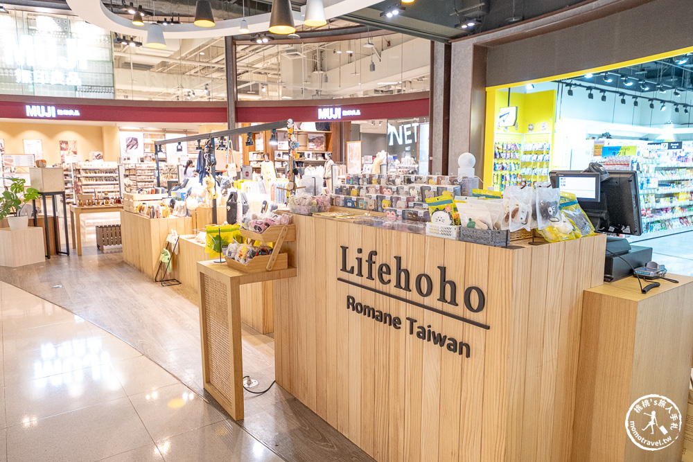 不知道去哪，那就去大江！桃園最好逛的商場，2025年最具話題的年輕人一條街！全桃最美打卡mall 室內聖誕車站、聖誕市集 就在大江購物中心！