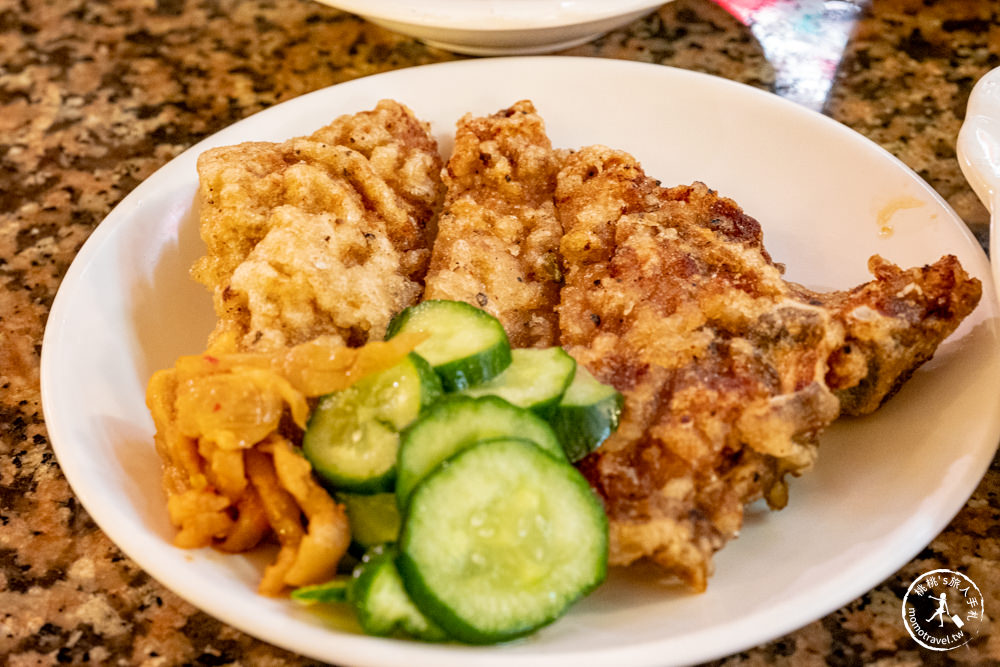 台北市中正區美食|東一排骨總店|復古懷舊西餐廳夜總會，一秒回到西門町黃金70年代 (附菜單價格)