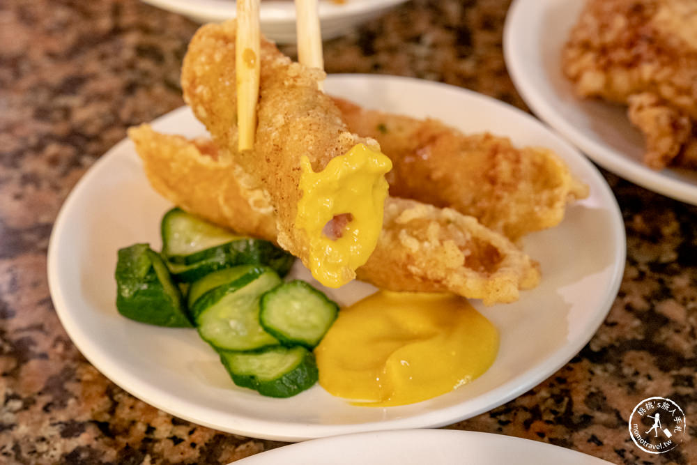 台北市中正區美食|東一排骨總店|復古懷舊西餐廳夜總會，一秒回到西門町黃金70年代 (附菜單價格)