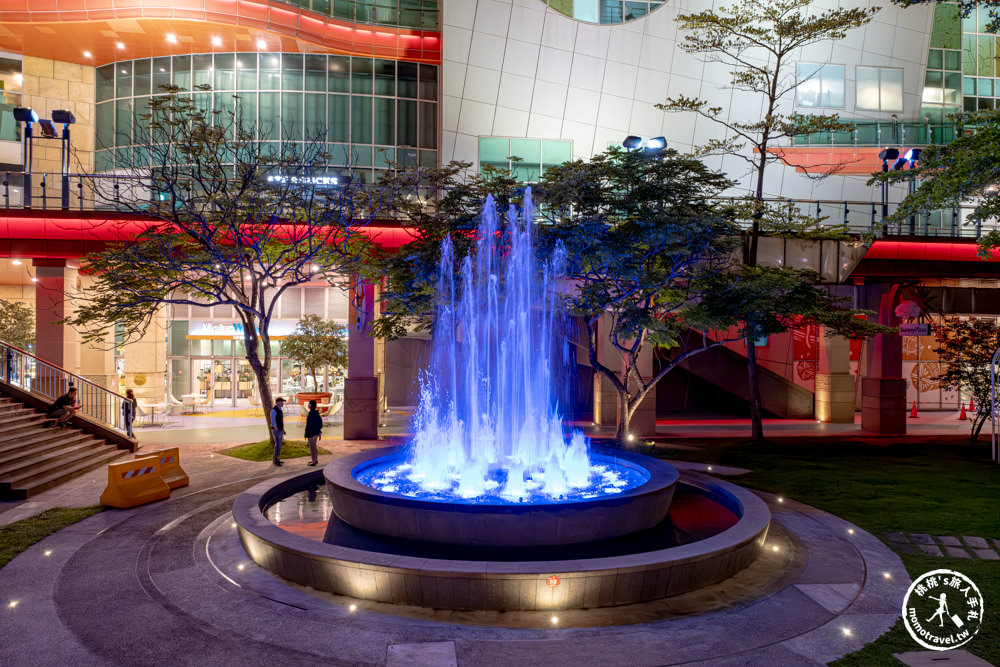 2024母親節就來中壢大江購物中心！一站式滿足聚餐、購物、春夏打卡地標，就是要你心花朵朵開！