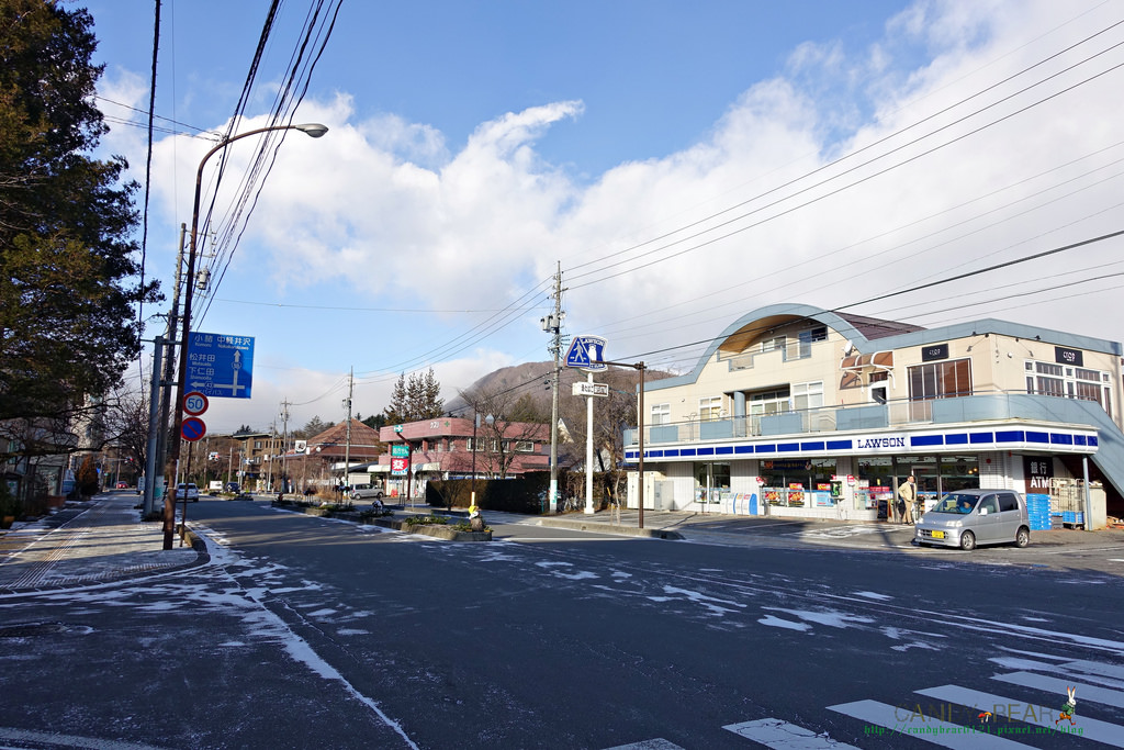 輕井澤景點》石之教堂 令人嘆為觀止的│石の教会 内村鑑三記念堂 - 第6張圖 DSC07035