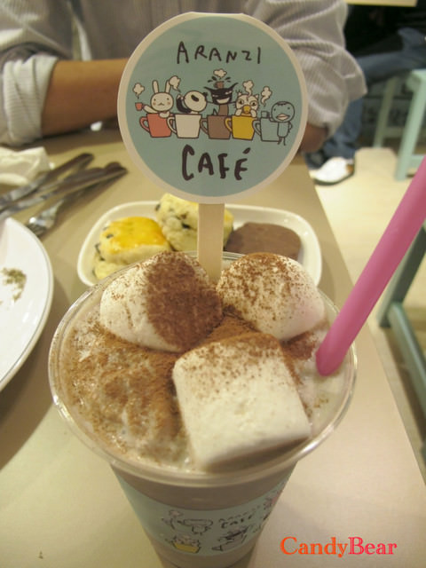 台北｜下午茶》可愛指數爆表的 Aranzi Cafe 阿朗基咖啡